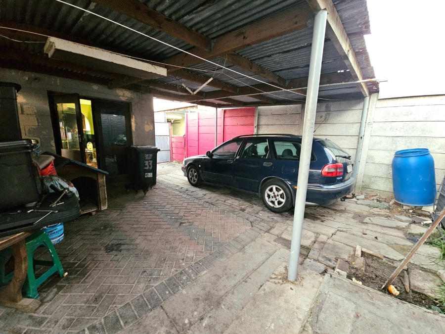  Bedroom Property for Sale in Rocklands Western Cape